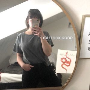 Organic cotton Grey tee.